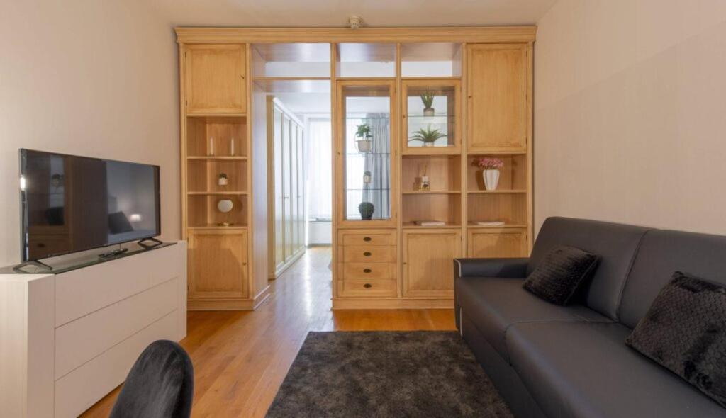 Milan Duomo Suites Bagian luar foto
