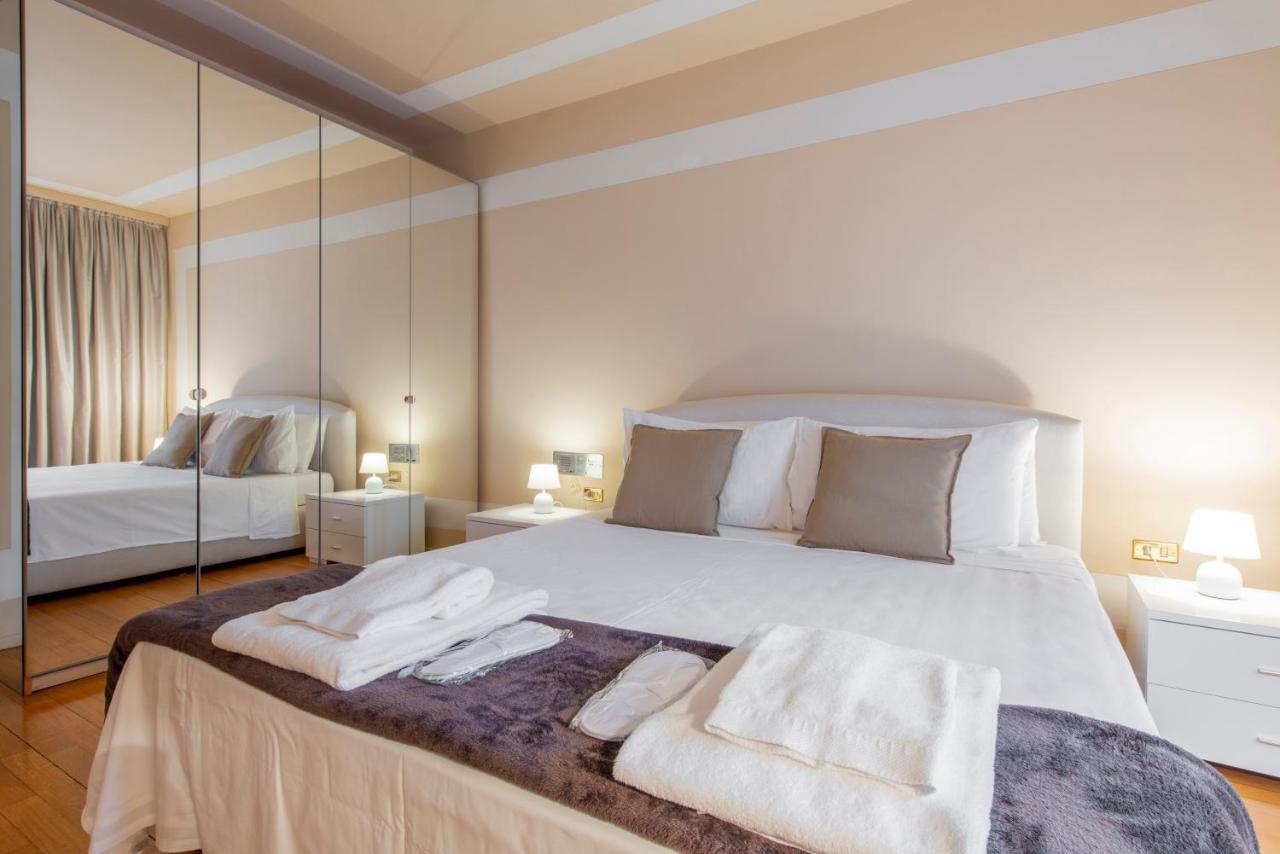 Milan Duomo Suites Bagian luar foto
