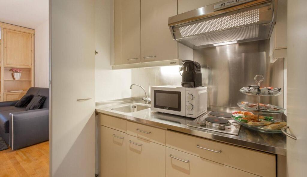 Milan Duomo Suites Bagian luar foto
