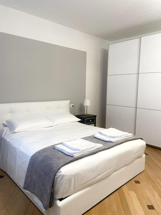 Milan Duomo Suites Bagian luar foto