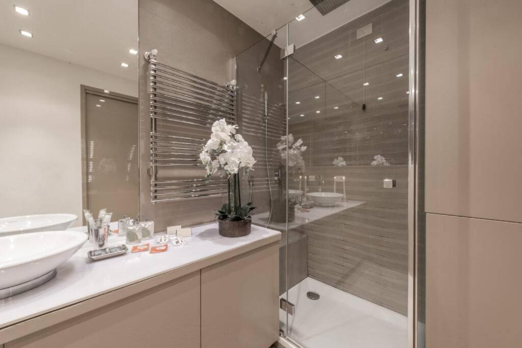 Milan Duomo Suites Bagian luar foto