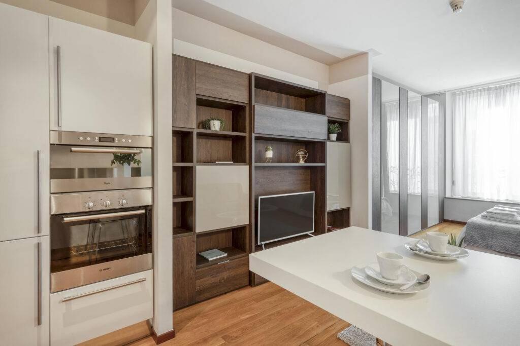 Milan Duomo Suites Bagian luar foto