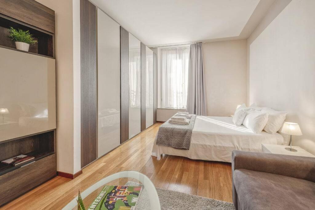 Milan Duomo Suites Bagian luar foto